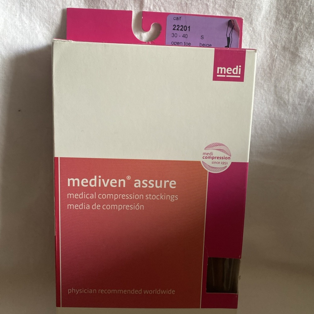 Medi Assure Compression Socks 22201 Calf OT Beige Small 30-40